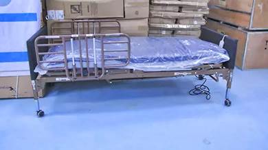 تسليم 50 سريرًا طبيًا لمستشفى أمراض القلب في سيئون